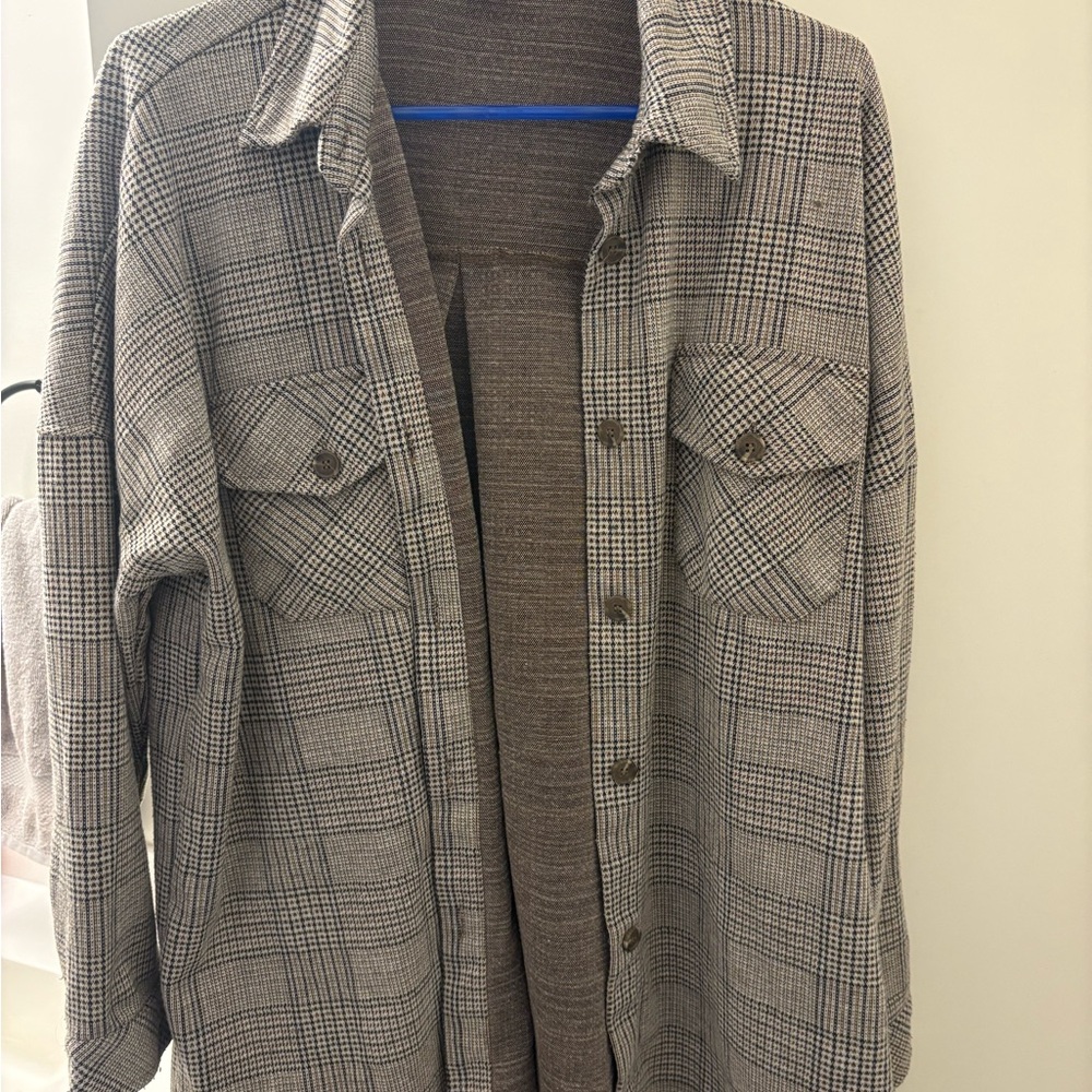 Women’s Plaid Button-Up Shirt